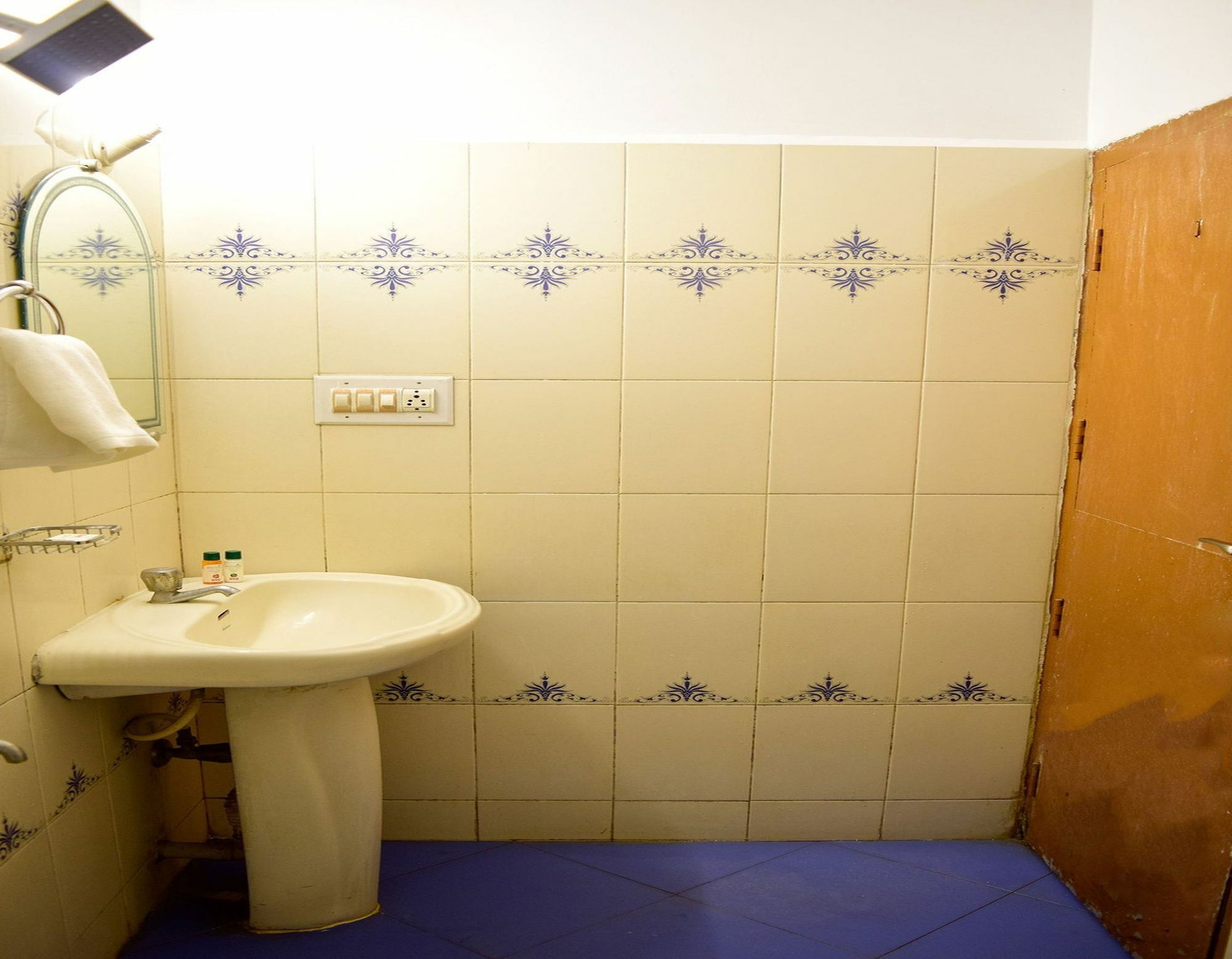 Fabhotel Shivaals Residency - Rajajinagar Bangalore Eksteriør bilde
